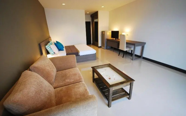 Canaries @38 Hotel by Baan Mina