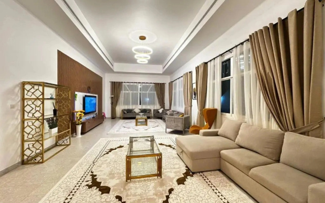 Хостел Oasis Villa Stay By Lunar