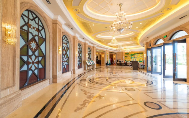 Отель Sanya Yalong Bay Sintra Suites