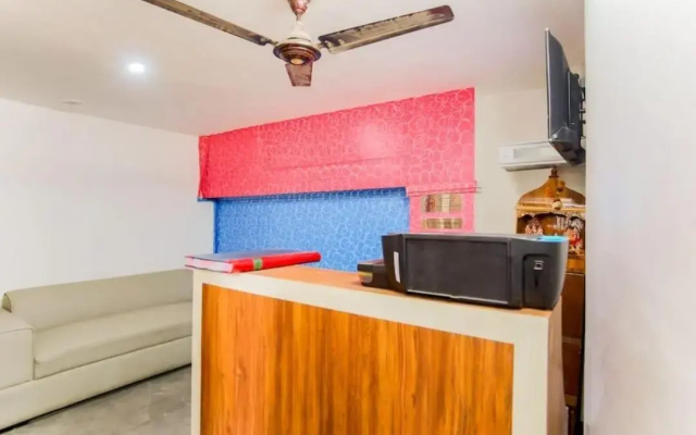 Airport Hotel Icon