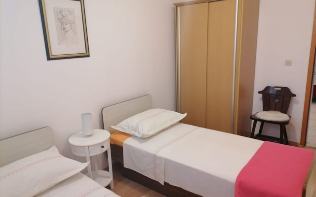 Apartment Ljube