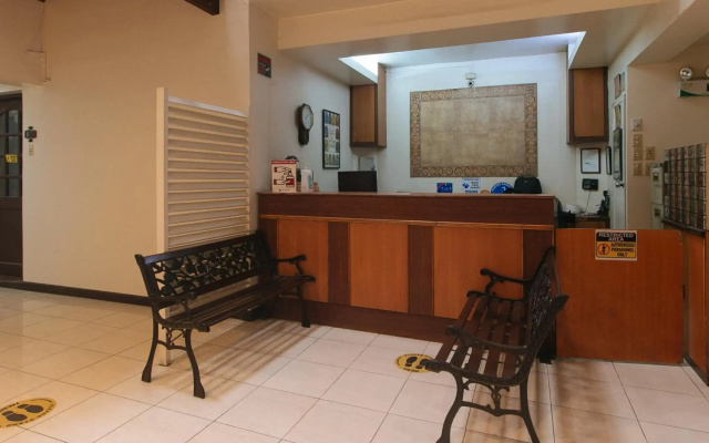 El Rico Suites