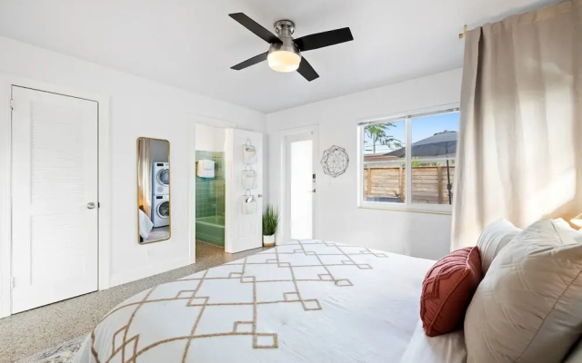 Modern Downtown Bungalow
