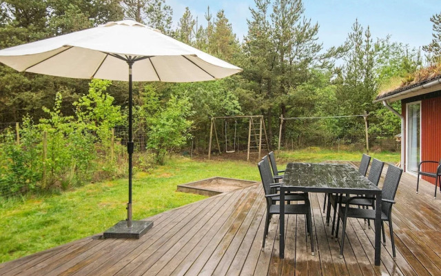 6 Person Holiday Home in Romo