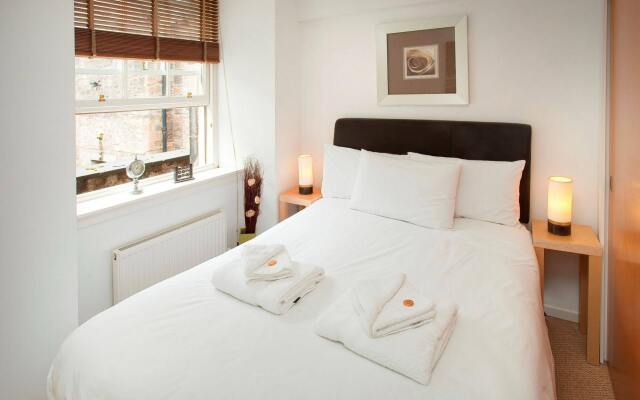 Отель St. Giles Apartments Великобритания, Эдинбург - отзывы, цены и фото номеров - забронировать отель St. Giles Apartments онлайн комната для гостей