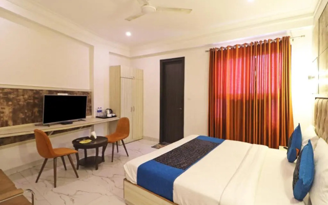 Hotel Almora Near Delhi Airport