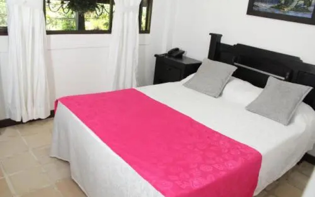 Hotel Hacienda Casa Blanca