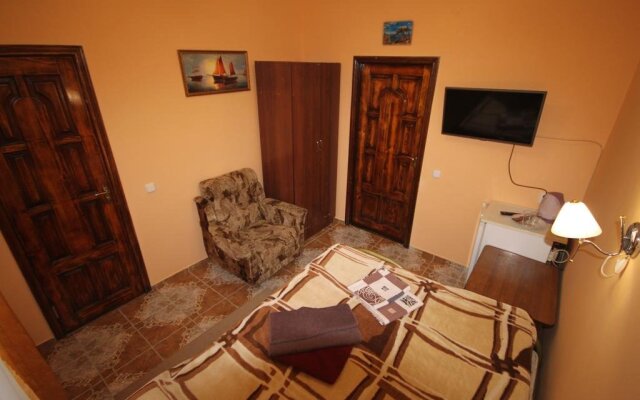 Гостиница Guest House on Kirova 78 в Анапе отзывы, цены и фото номеров - забронировать гостиницу Guest House on Kirova 78 онлайн Анапа комната для гостей