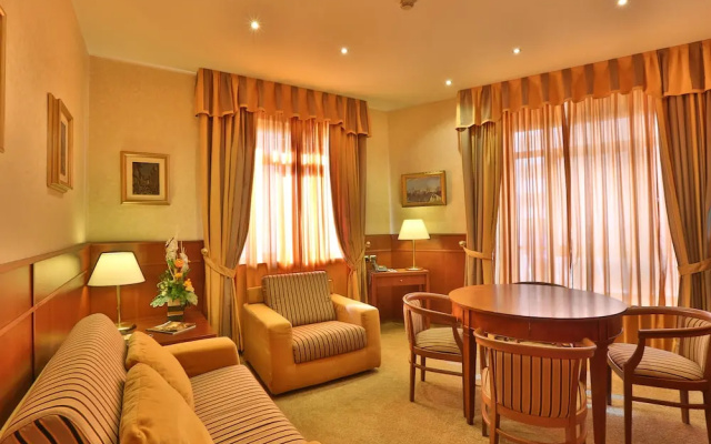 Palace Hotel Moderno