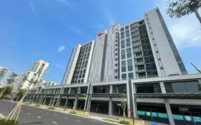Cardinal Court Apartments Near SECC