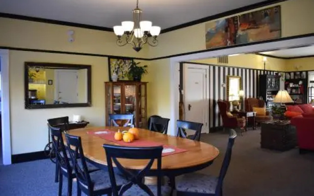 Bayberry Inn B&B