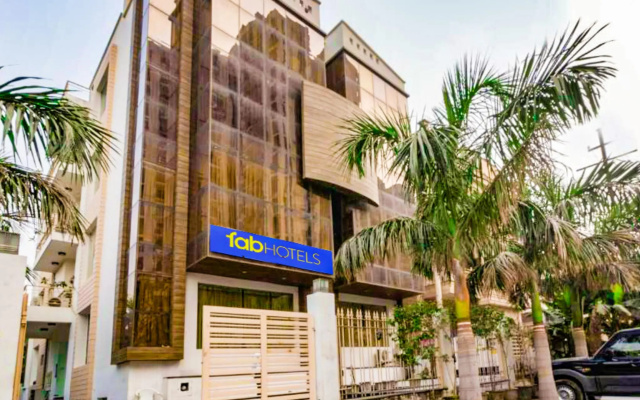 Fabhotel Gaba Corporate Suites