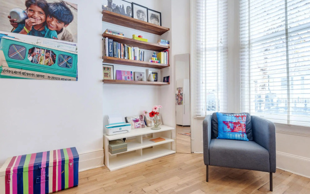 West Kensington Home Near Earls Court