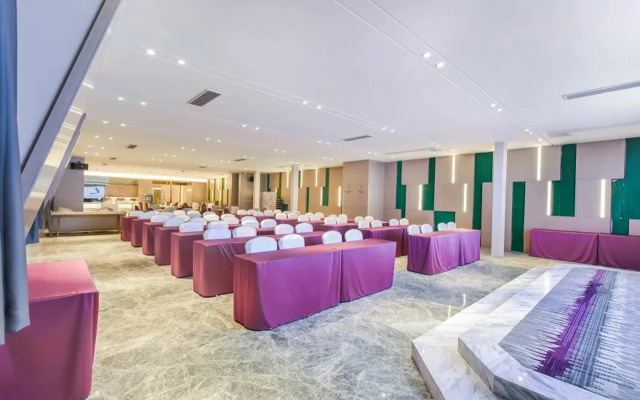 Lavande Hotel (Chongqing Jiefangbei Xiexin Plaza)