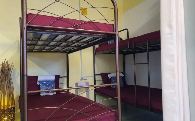 Hotel O Arriva Travellers