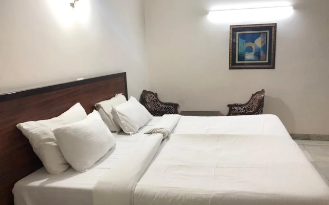 Golden Huts Resorts