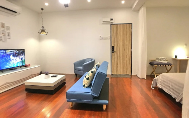 iBook8 Superior 1 Bedroom Gurney Suites  by iBook Homestay