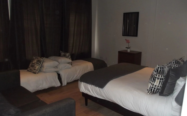 Orange Grove Hotel & Gardens
