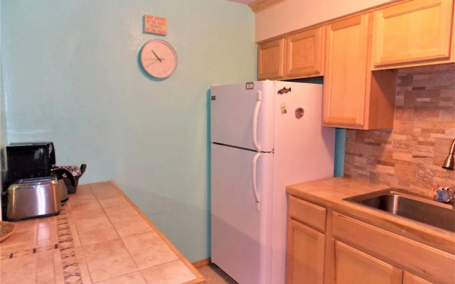 Seaside 2 Bedroom Apts