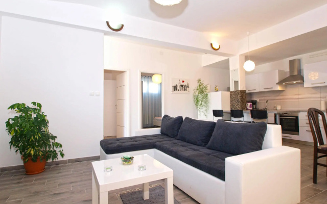 Apartment 1401