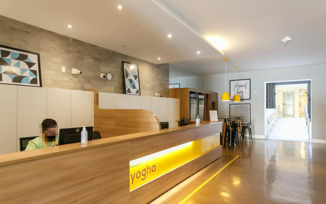 Studio Estações - AYN041
