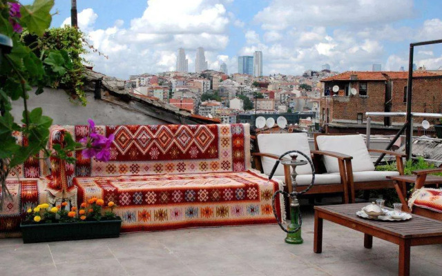 Nicoleport Hotel