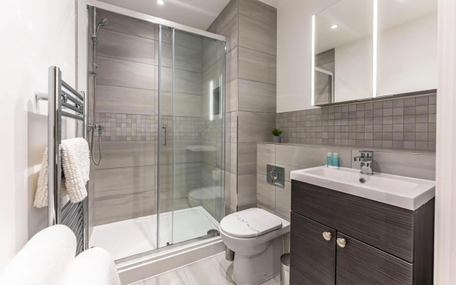 Celador Apartments - Wellington House