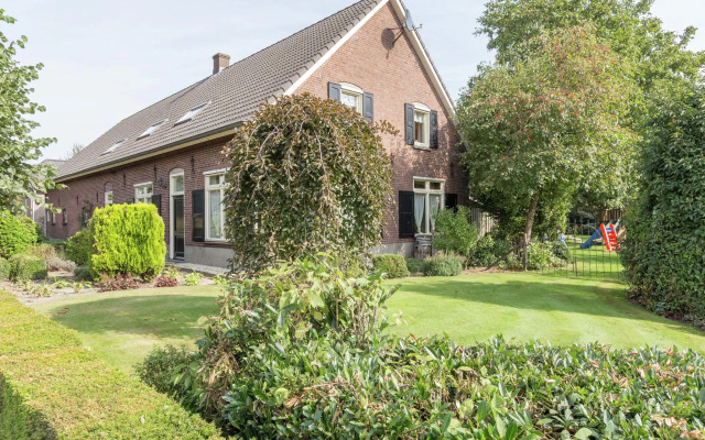Cosy Vacation Home With a Garden