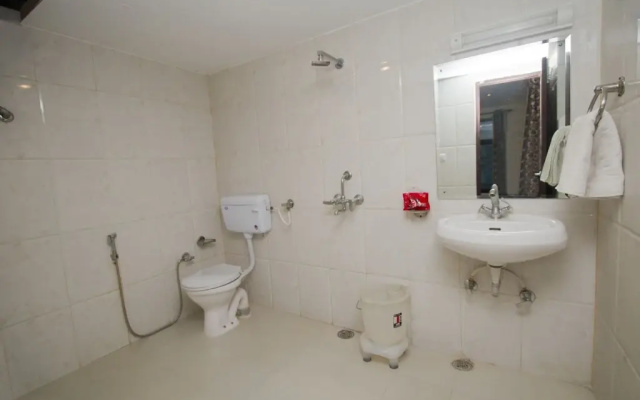 Hotel Him Shakti by OYO Rooms