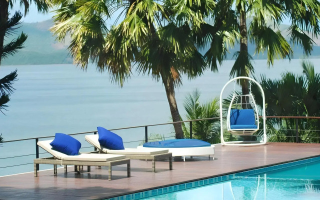 The Blue Sky Resort Ranong