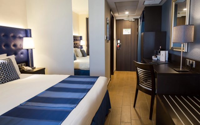 AX The Victoria Hotel