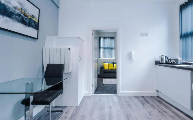Studio Two, Clarendon Apartments