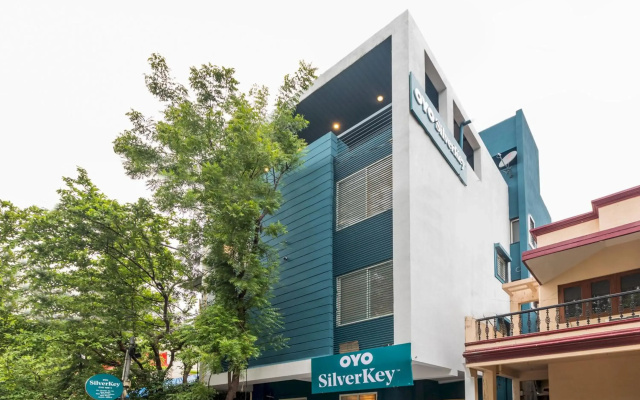 OYO SilverKey 76075 Softvision College