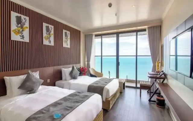 La Vague Hotel