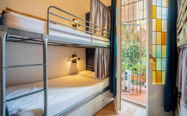 Casa Barcelo Hostel