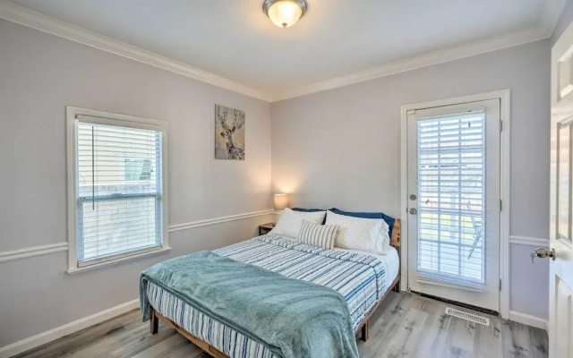 Pet-friendly Sacramento Home ~ 5 to Downtown!