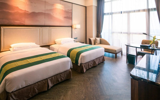 Forest City Golf Hotel