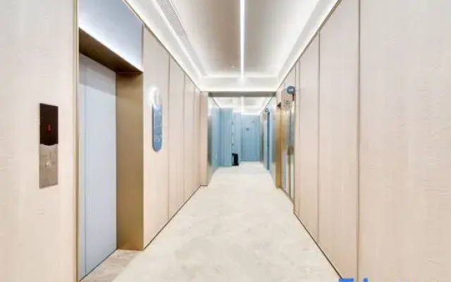 HanTing Hotel (Shaoxing Didang New City Donghu Scenic Area)