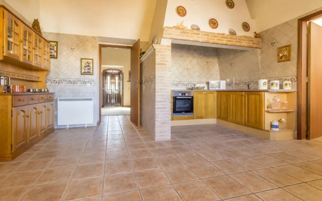 Villa - 6 Bedrooms with Pool and WiFi - 103920