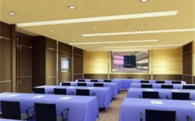 Novotel Kota Kinabalu 1Borneo