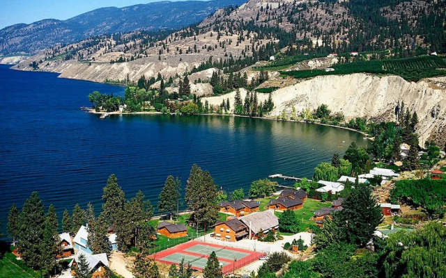 Sandy Beach Lodge