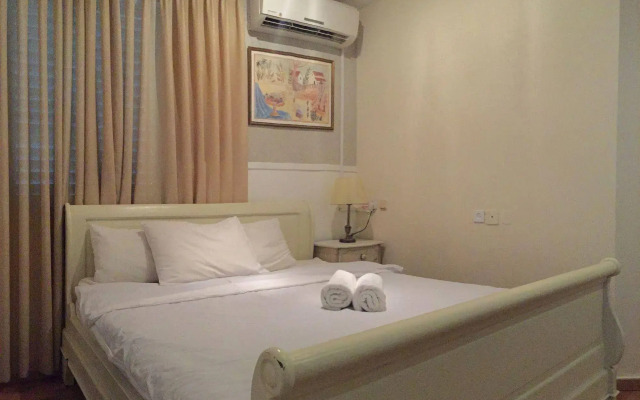 Sea Side Hotel