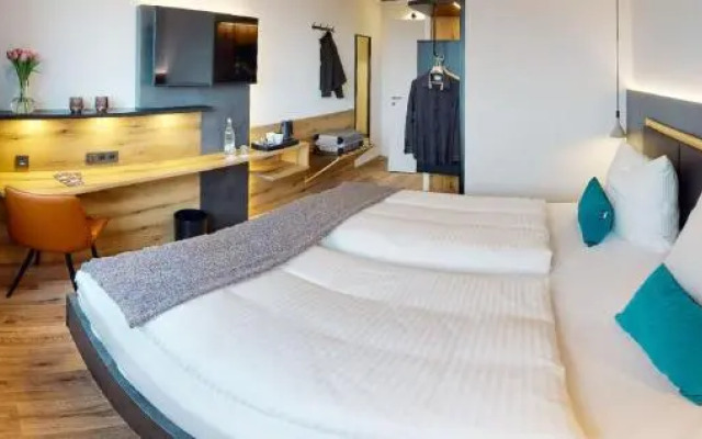 Point 7 Hotel