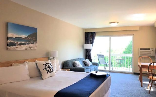 Atlantic Eyrie Lodge