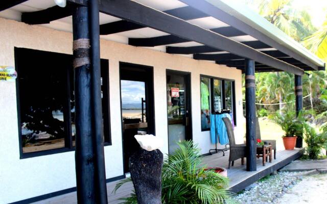 Отель Anchorage Beach Resort Фиджи, Вити-Леву - отзывы, цены и фото номеров - забронировать отель Anchorage Beach Resort онлайн вид на фасад