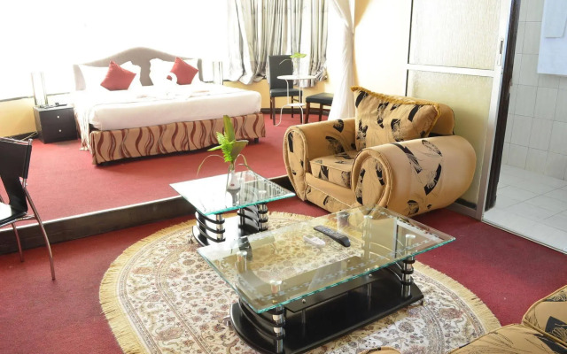 Royal City Hotel