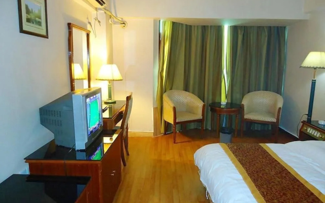 Lavande Hotel (Shenzhen Airport, Fuyong Metro Station)
