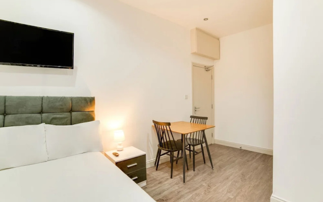 Beautiful Studio in London Near Wimbledon Park
