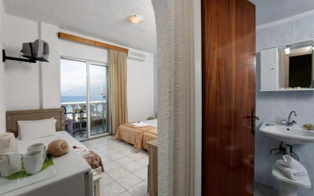 Zorbas Beach Hotel