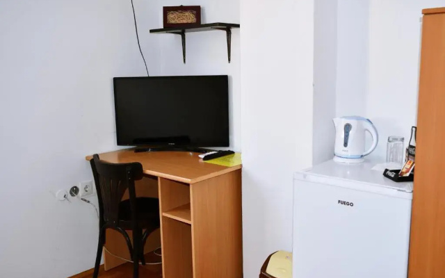 Hostel Sani